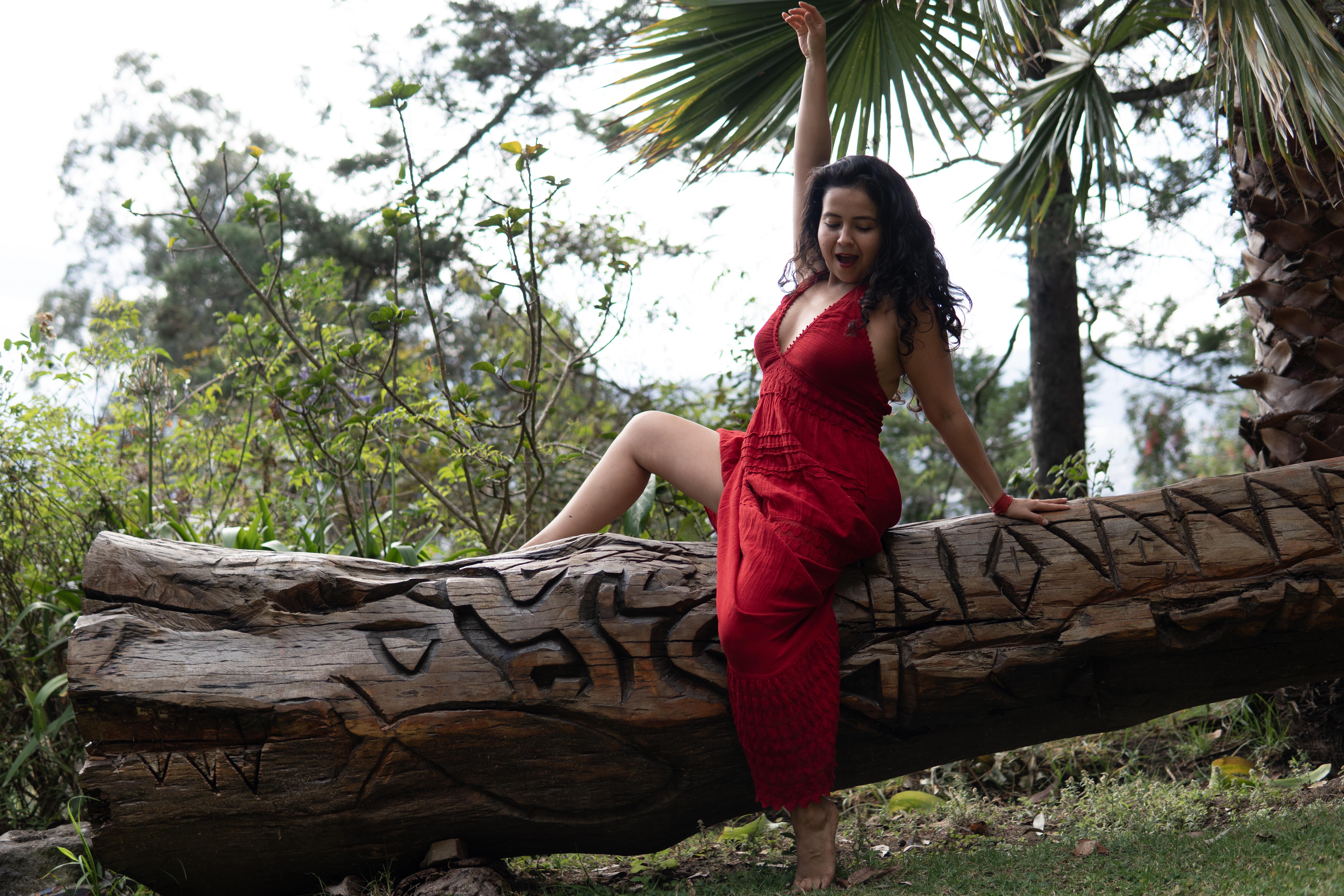 Private 1:1 tantric and shamanic erotic healing sessions by Arushi Devi. For women, elder men, and sacred practitioners ready to awaken Eros and embody love as prayer.